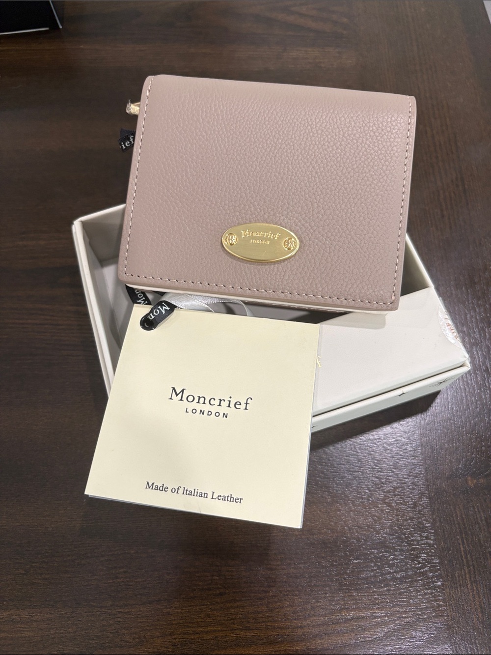 NWT Moncrief  Leather Wallet